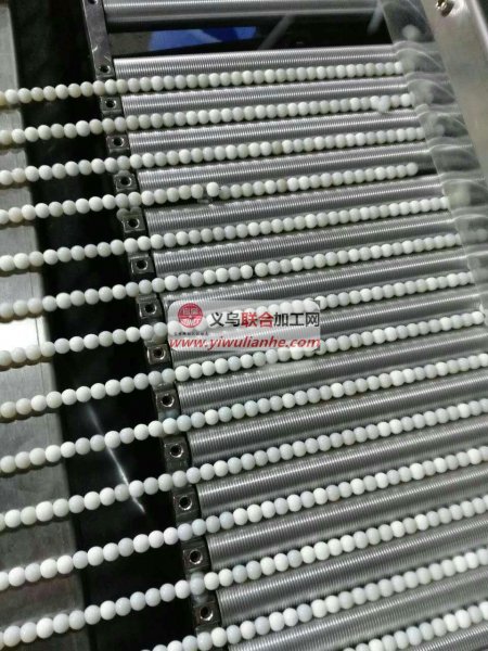 承接手工活加工  销售全自动多功能穿珠机器 销售全自动穿/串珠机/全