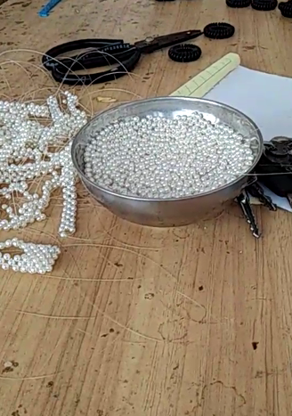 大量串珠子手工活外发加工,如图